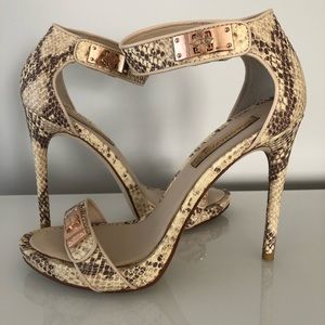 BCBGMAXAZRIA Ankle Strap Snakeskin heeled sandal
